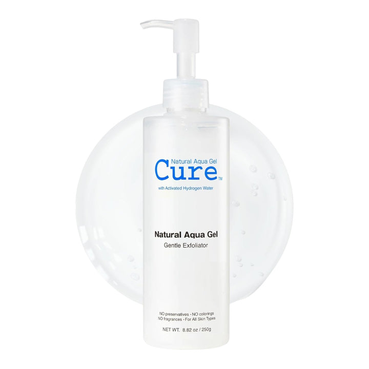 Cure Natural Aqua Gel 250g, japansk peelinggel som exfolierar huden skonsamt utan skrubbkorn.