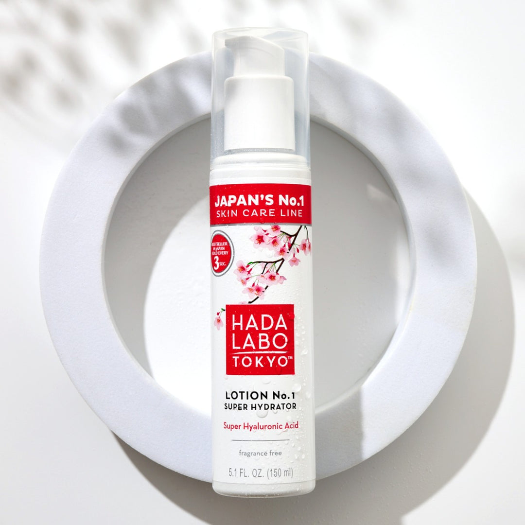 Hada Labo Lotion No.1 Super Hydrator 150ml i vit cirkulär ram mot vit bakgrund.